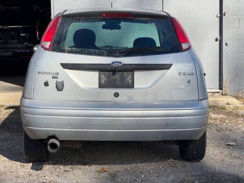 2005 Ford Focus ZX3 SES