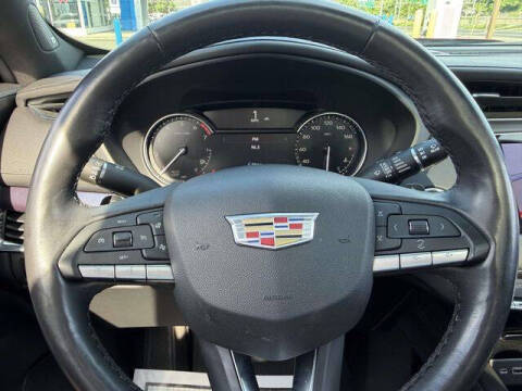 2023 Cadillac XT4 Luxury