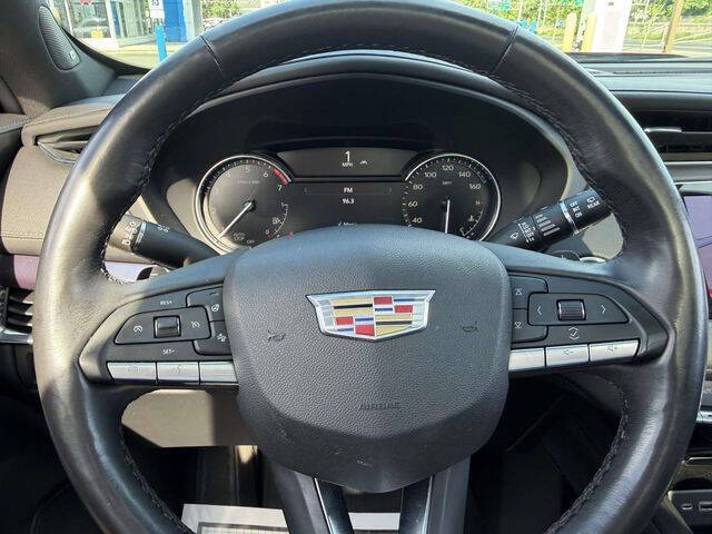 2023 Cadillac XT4 Luxury
