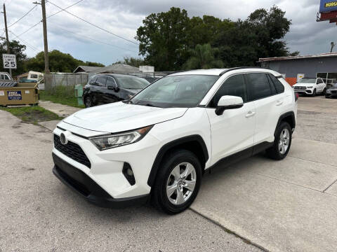 2020 Toyota RAV4 XLE