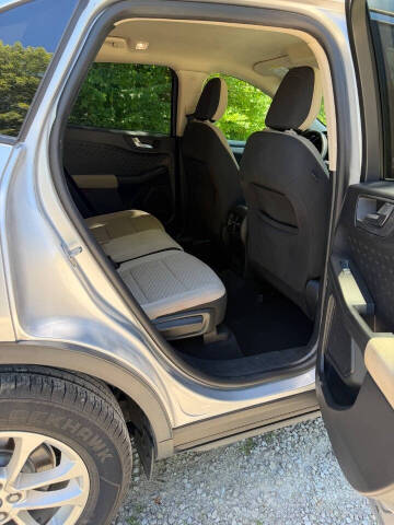 2020 Ford Escape SE