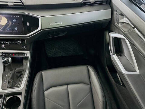 2024 Audi Q3 quattro S line Premium 45 TFSI