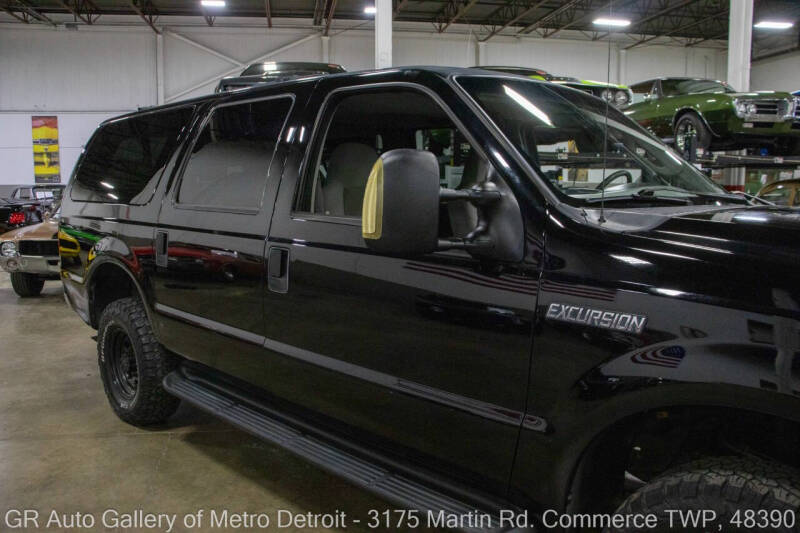 2005 Ford Excursion XLT