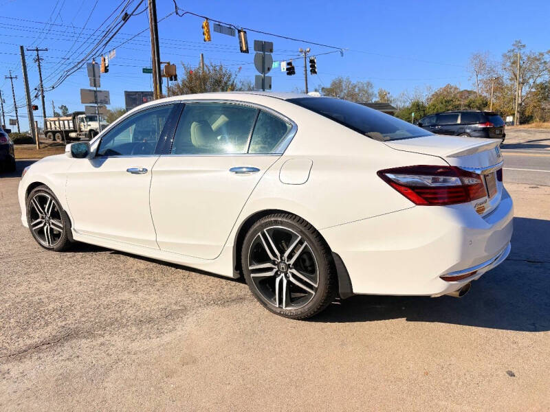 2017 Honda Accord Touring