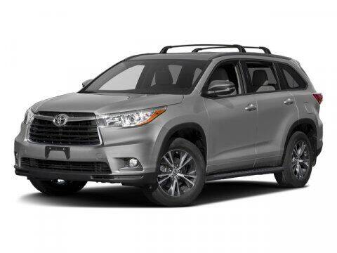 2016 Toyota Highlander for sale at Park Place Motor Cars in Rochester MN