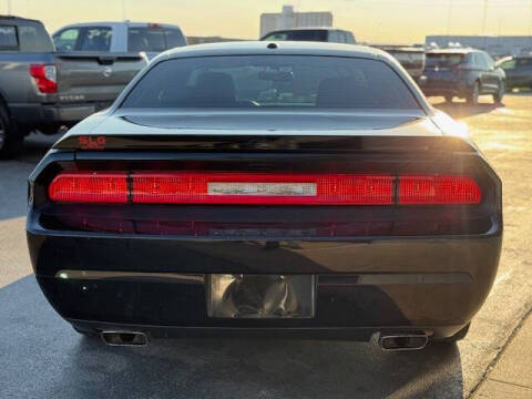 2014 Dodge Challenger SXT