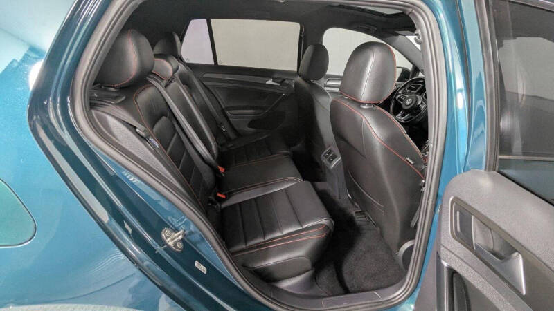 2018 Volkswagen Golf GTI SE