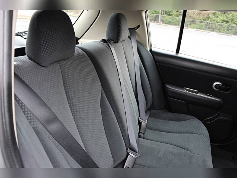 2012 Nissan Versa 1.8 S