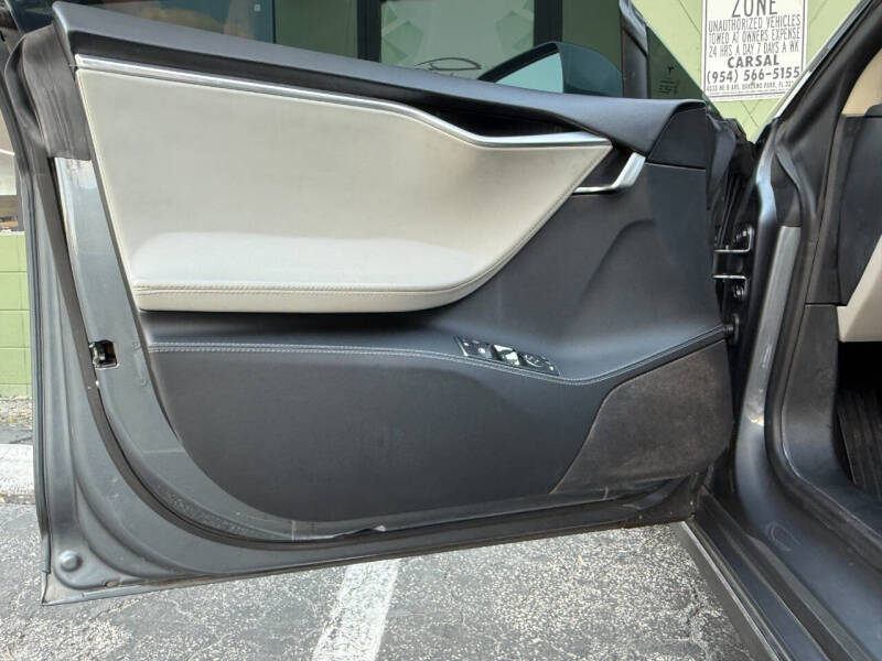 2014 Tesla Model S P85