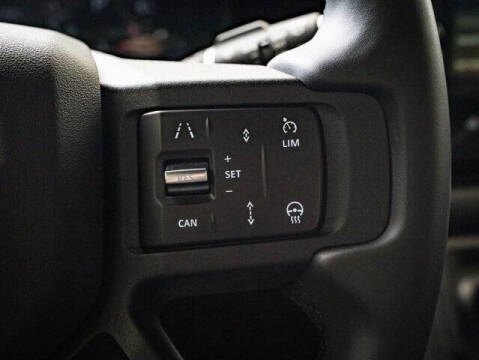 2024 Land Rover Defender 130 P400 Outbound