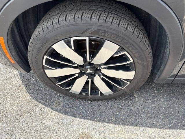 2025 Mitsubishi Outlander
