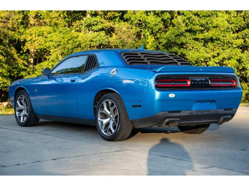 2015 Dodge Challenger SXT Plus