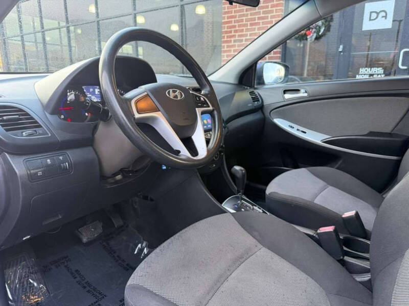 2012 Hyundai Accent GS