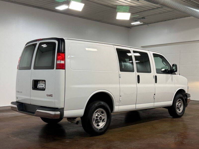 2024 GMC Savana 2500