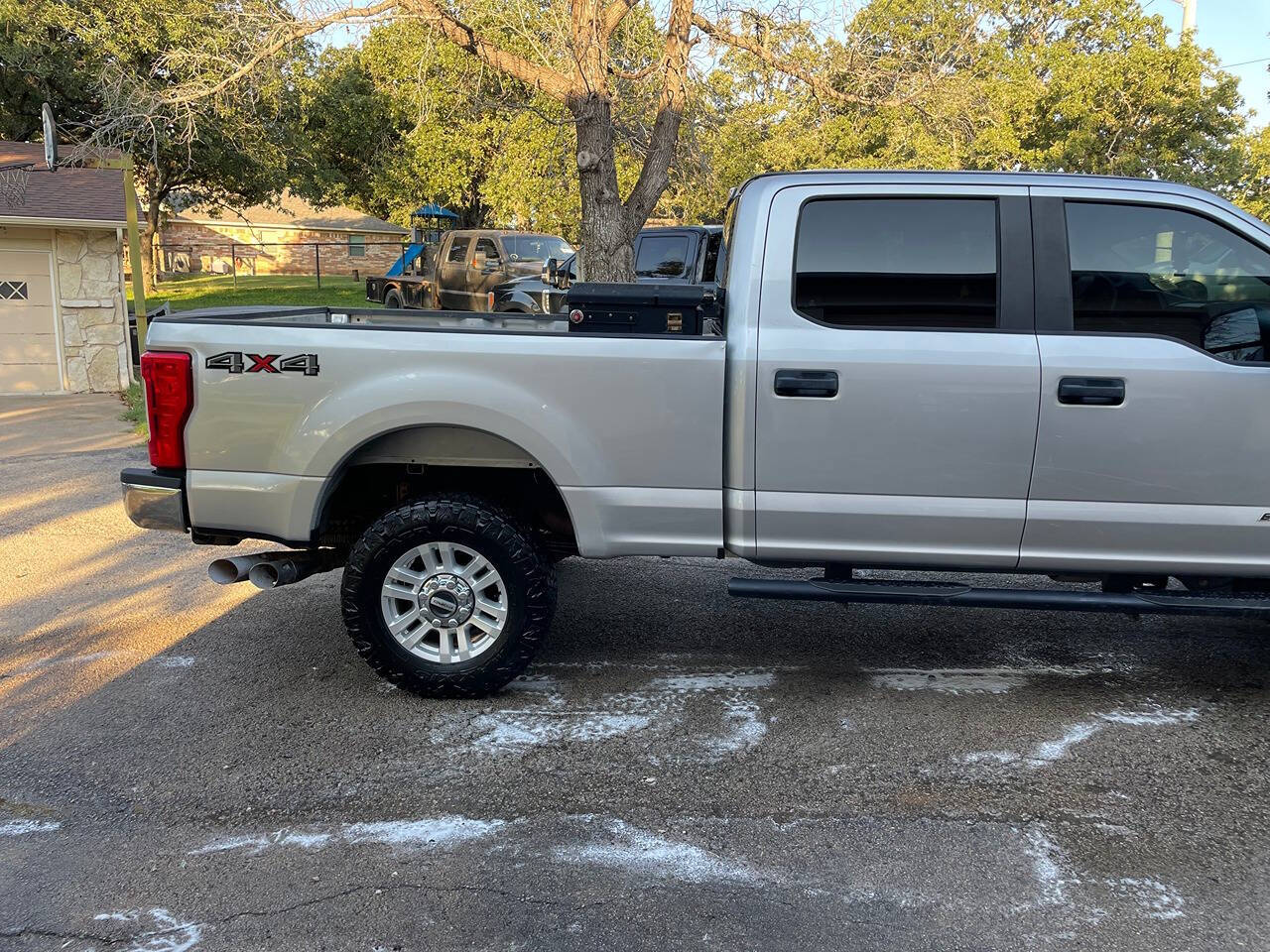 2019 Ford F-250 Super Duty for sale at Sthrn Truck & Auto, LLC. in Weatherford, TX