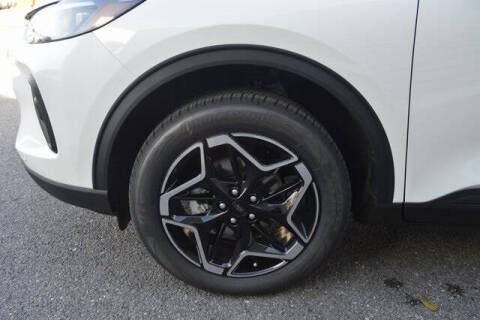 2026 Ford Escape Platinum