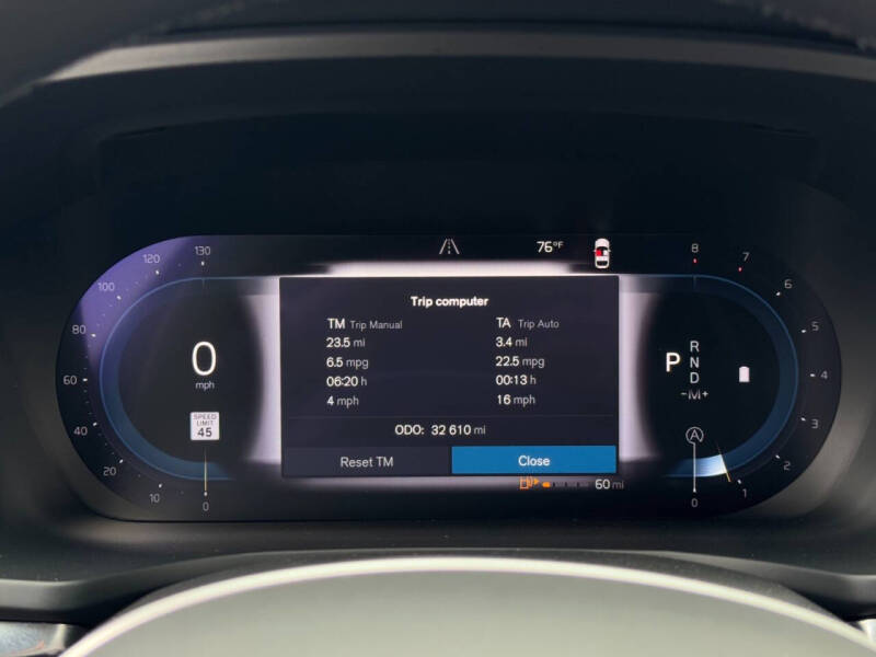 2024 Volvo S60 B5 Plus Black Edition