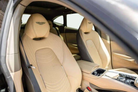 2023 Aston Martin DBX
