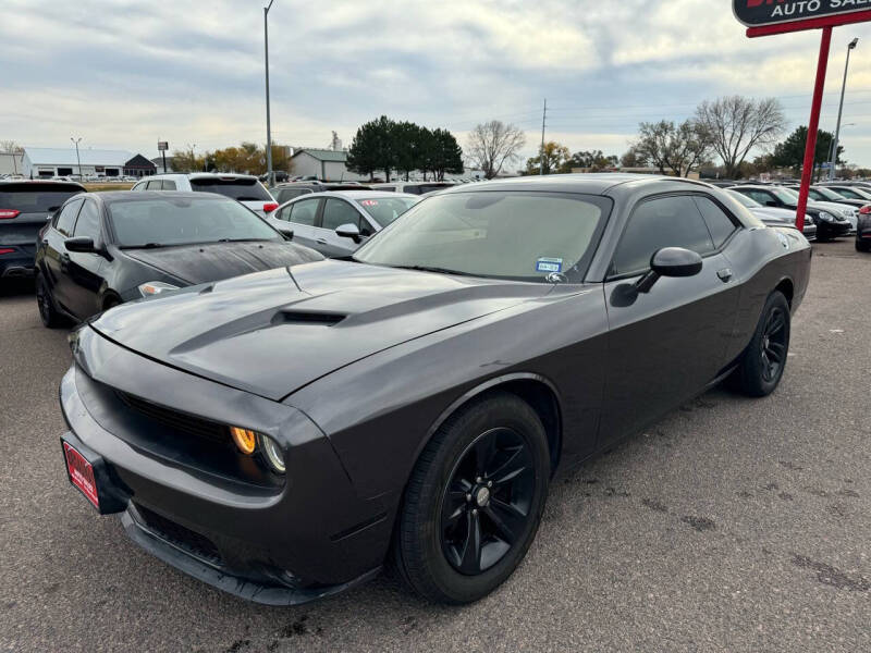 2017 Dodge Challenger SXT photo 20