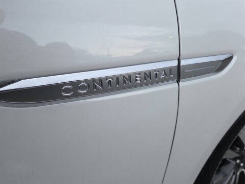 2019 Lincoln Continental Select