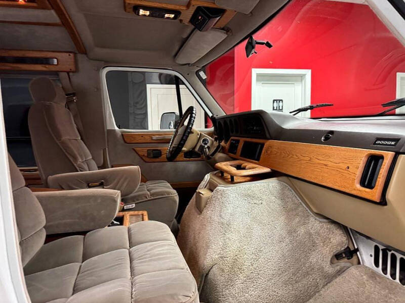 1997 Dodge Ram Van 2500