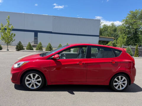 2013 Hyundai Accent SE