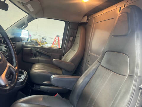 2017 Chevrolet Express 3500