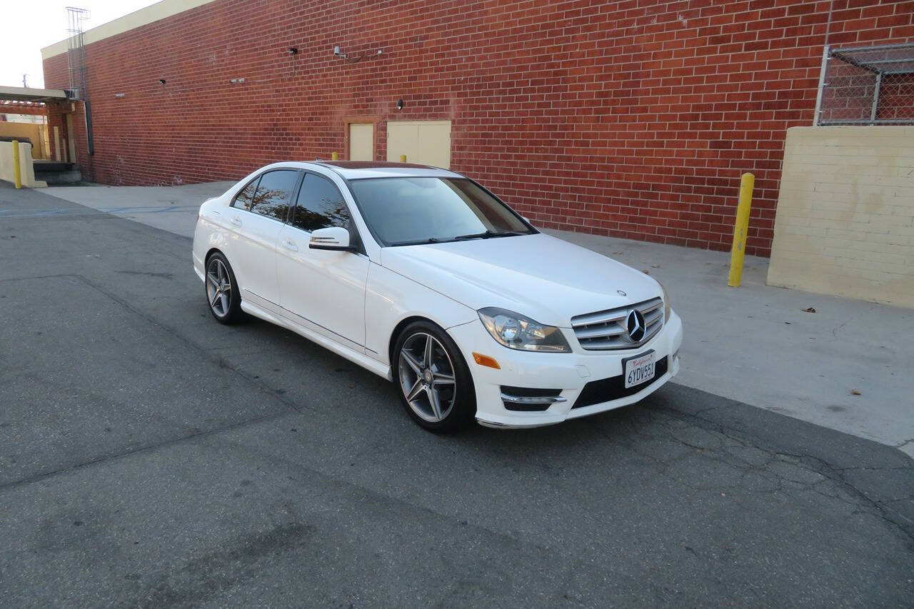 2013 Mercedes-Benz C-Class for sale at The Car Vendor LLC in Bellflower, CA