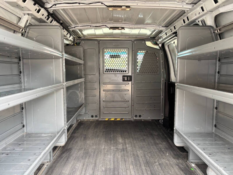2017 Chevrolet Express 2500