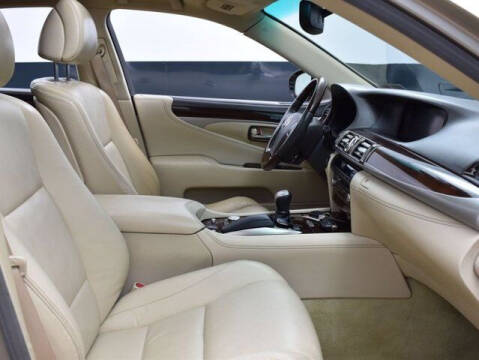 2014 Lexus LS 460
