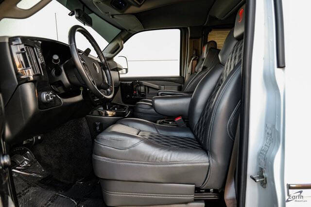 2023 Chevrolet Express 2500