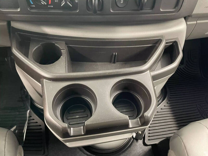 2014 Ford E-Series E-350 SD