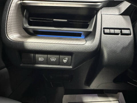 2025 Toyota Prius XLE