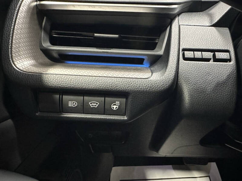 2025 Toyota Prius XLE