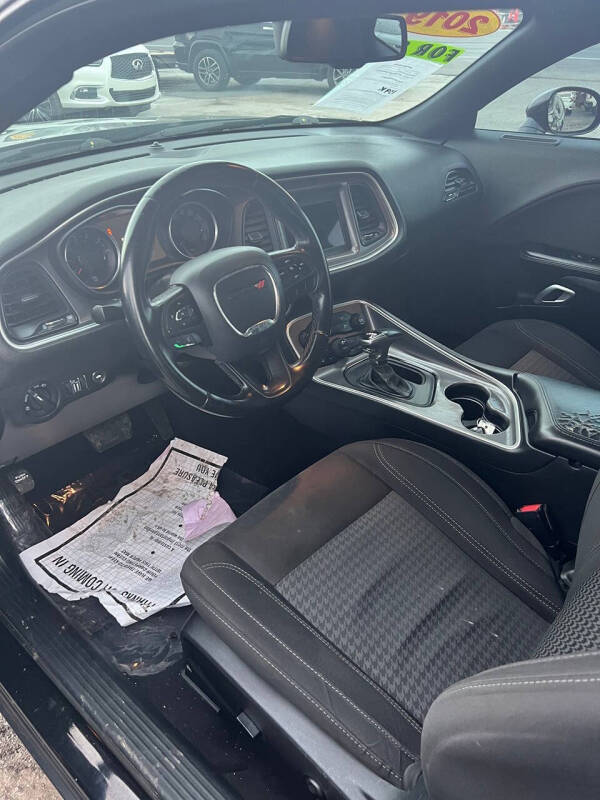 2019 Dodge Challenger SXT