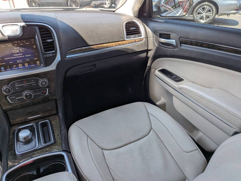 2015 Chrysler 300 C