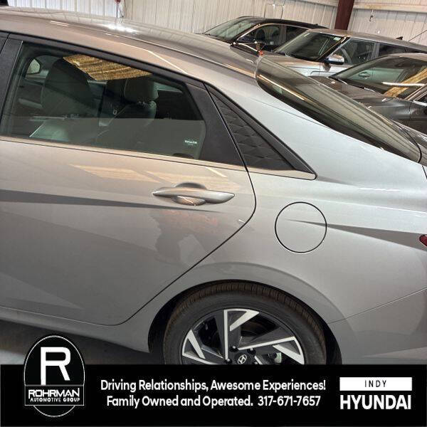 2025 Hyundai Elantra Hybrid Limited