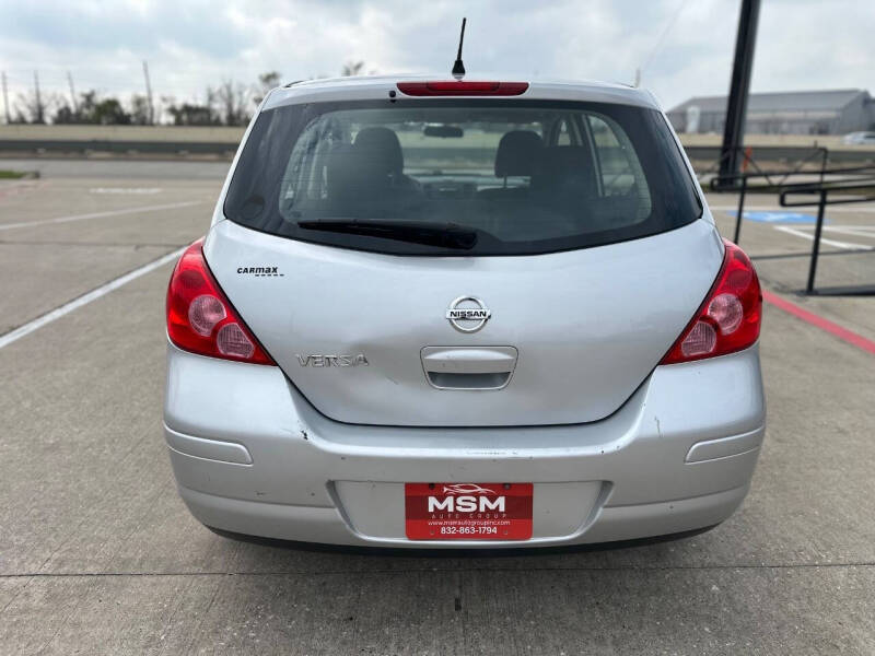 2011 Nissan Versa 1.8 S