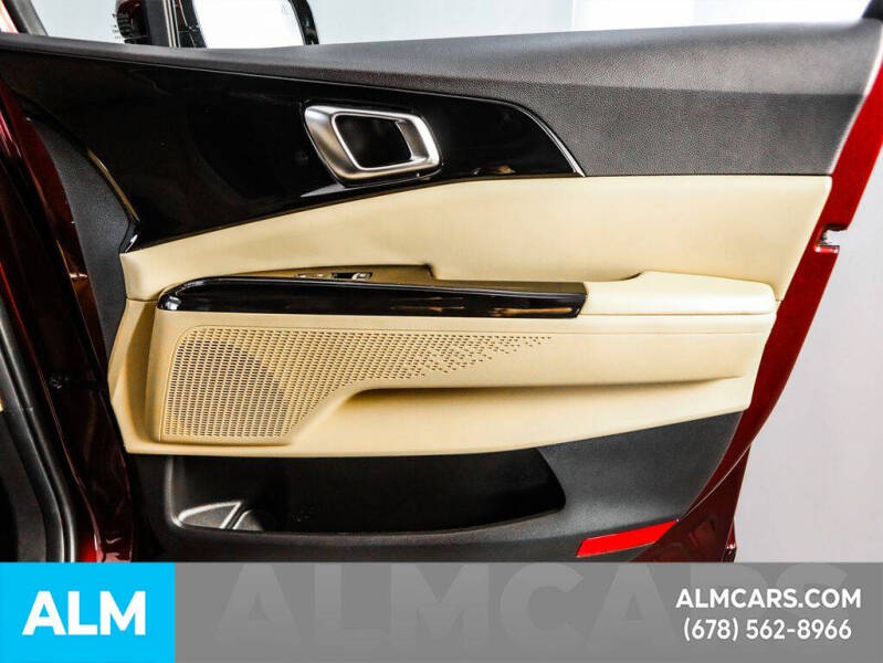 2024 Kia Carnival EX