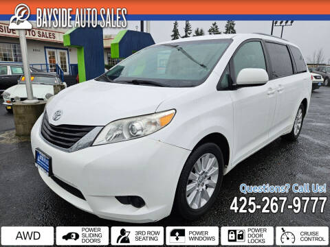 2014 Toyota Sienna for sale at BAYSIDE AUTO SALES in Everett WA