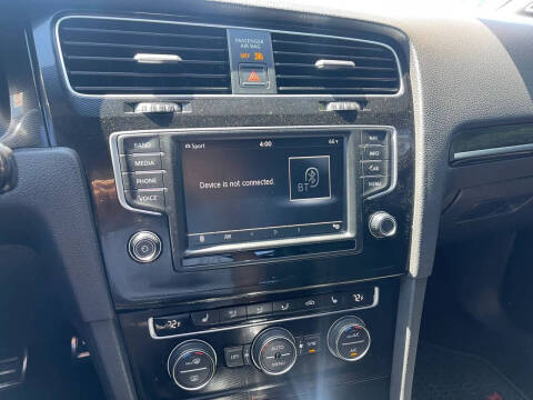 2017 Volkswagen Golf GTI