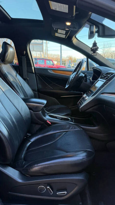 2017 Lincoln MKC Reserve