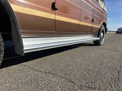 1984 Dodge Ram Van B250