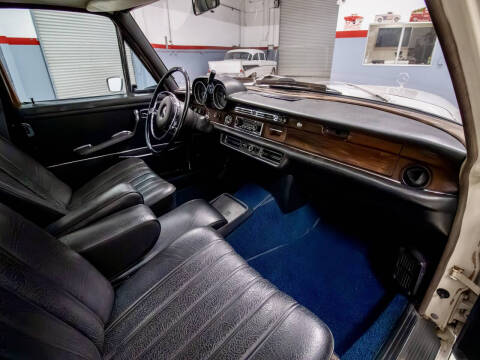 1971 Mercedes-Benz 280-Class