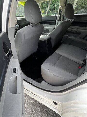 2006 Dodge Magnum SE