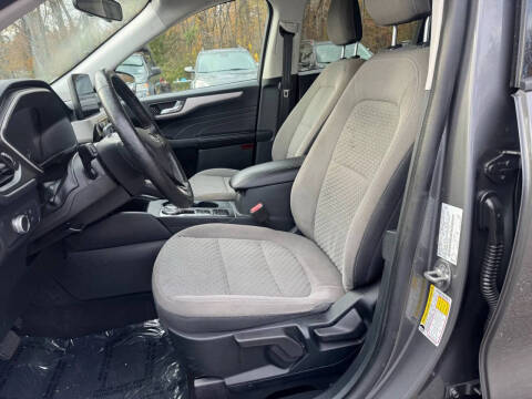 2021 Ford Escape SE