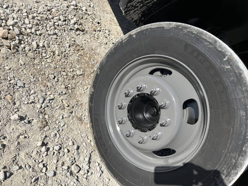 2016 RAM 5500 4WD W/Articulating Bucket