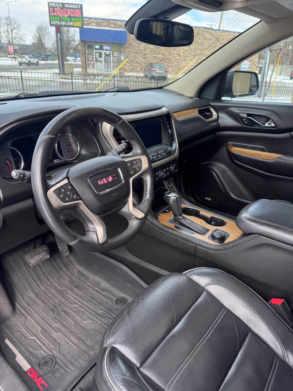 2017 GMC Acadia Denali