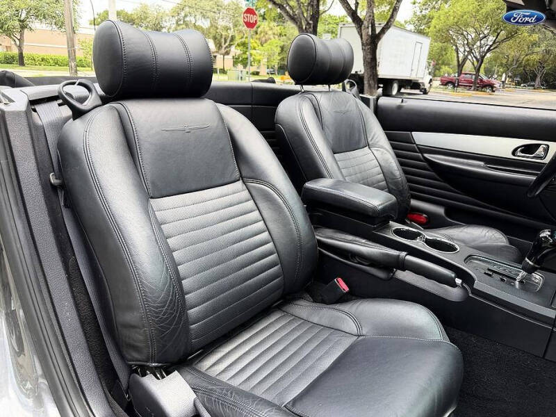 2003 Ford Thunderbird