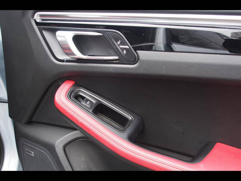 2018 Porsche Macan S